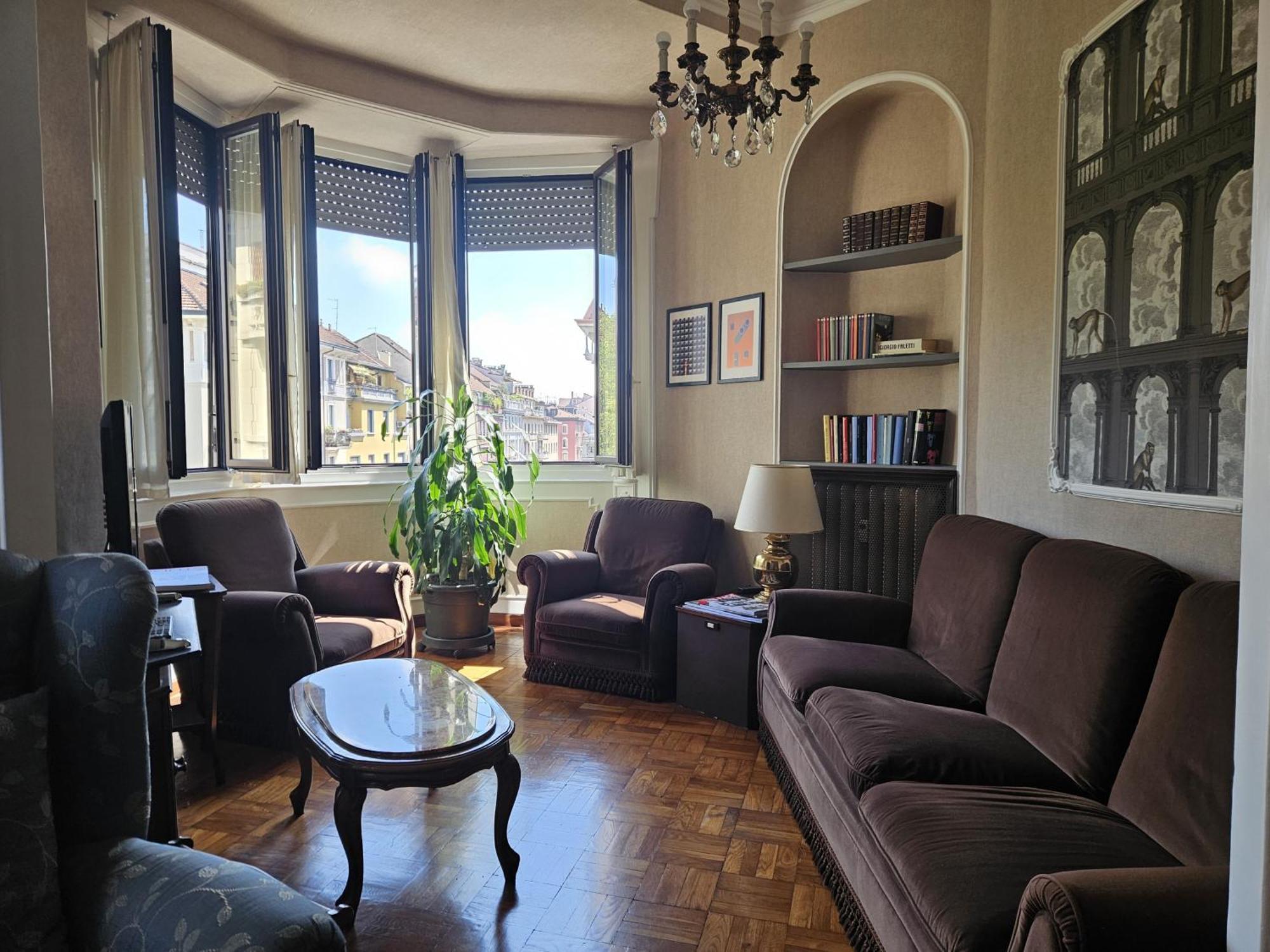 Homegallery - Elegante Appartamento Milanese Eksteriør billede